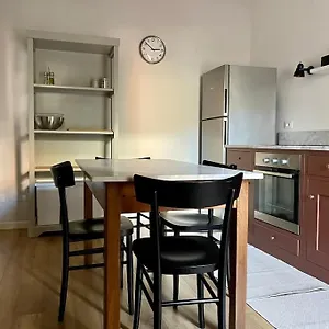 Appartamento Con Terrazza E Parcheggio Privato, Pontedera